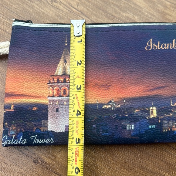 New istanbul Galata Tower Small Flat Amenity Bag - Picture 6 of 9